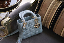 Load image into Gallery viewer, Lady d light blue