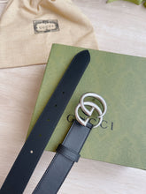Load image into Gallery viewer, G u c c I belt silver 3cm