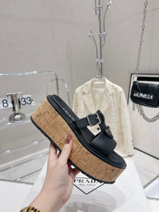 P r a d a wedge