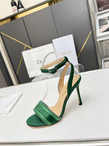 D I o r heels