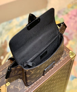 L v new messenger