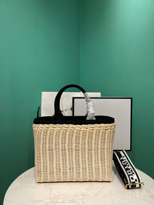 P r a d a black 26cm*18cm*11.5cm
